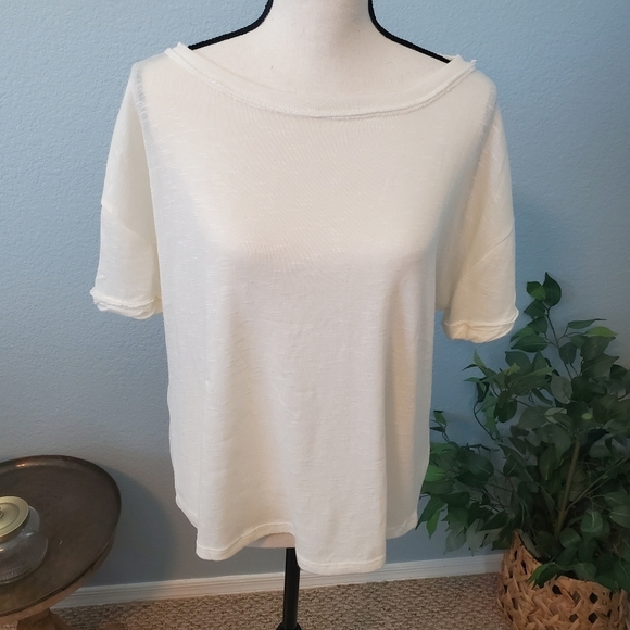 BKE short sleeved tee shirt open back slub knit, size small - Picture 3 of 12